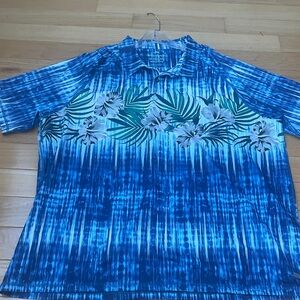 Tommy Bahama Blue and Green Floral Men's Shirt